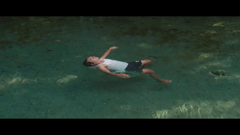 Mannequin still